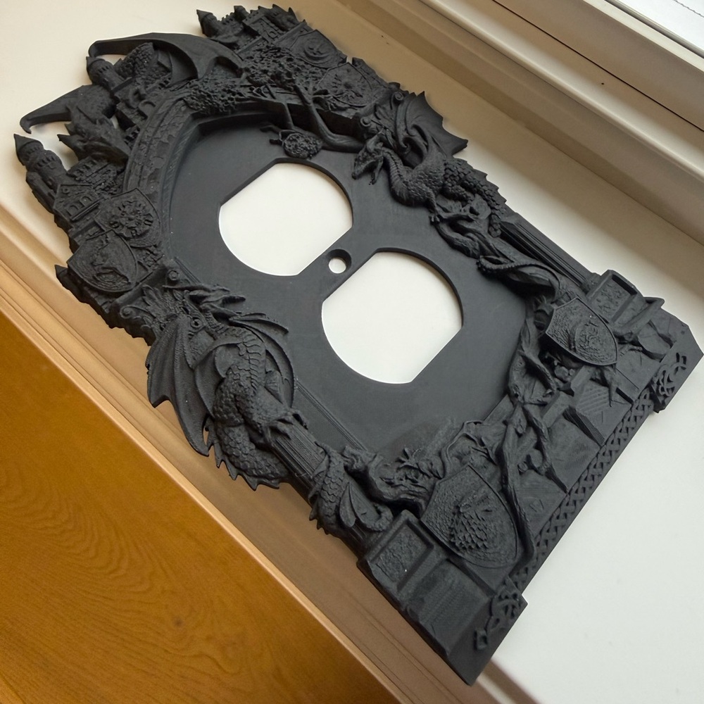 Gothic Dragon Castle Outlet Cover 3D - Picture 5 of 5
